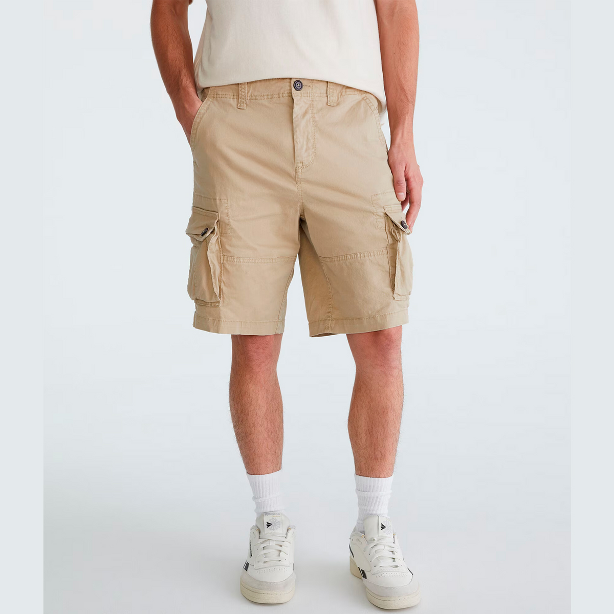 AERO GUYS SHORT  